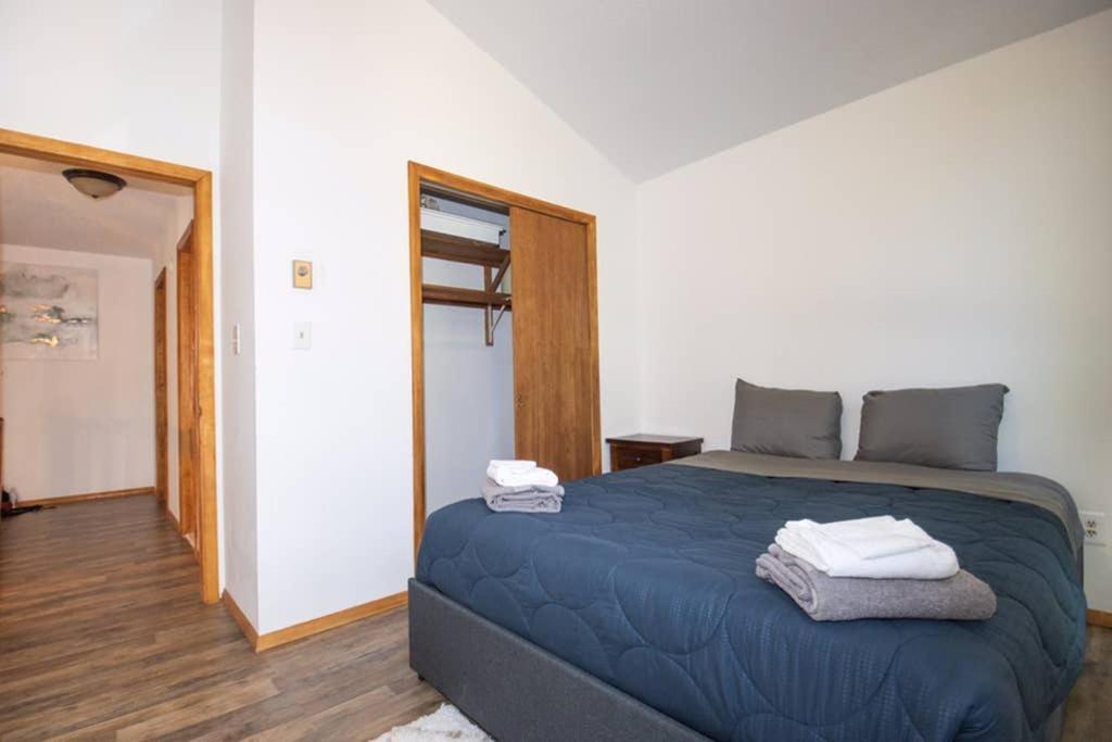 Entire 3 Bedroom Adventure Chalet, Near The Best Of The Poconos East Stroudsburg Εξωτερικό φωτογραφία