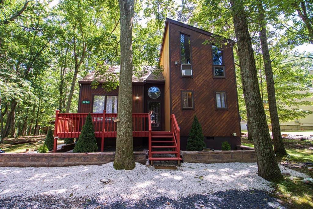 Entire 3 Bedroom Adventure Chalet, Near The Best Of The Poconos East Stroudsburg Εξωτερικό φωτογραφία