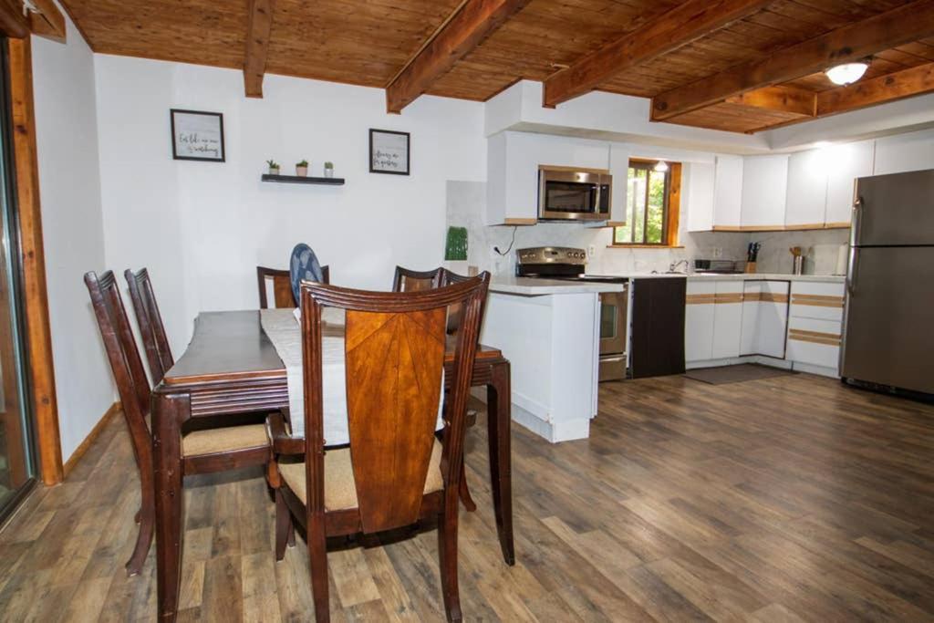 Entire 3 Bedroom Adventure Chalet, Near The Best Of The Poconos East Stroudsburg Εξωτερικό φωτογραφία