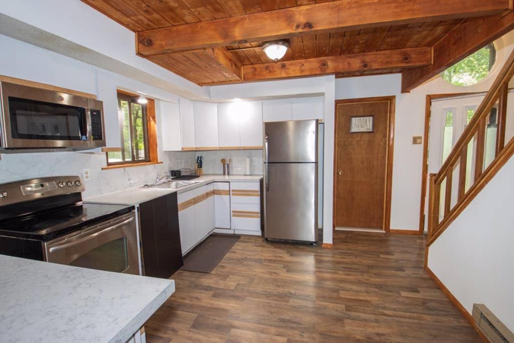 Entire 3 Bedroom Adventure Chalet, Near The Best Of The Poconos East Stroudsburg Εξωτερικό φωτογραφία